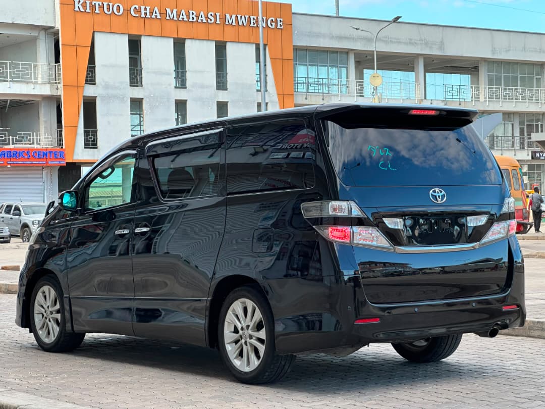 TOYOTA VELLFIRE thumbnail 12